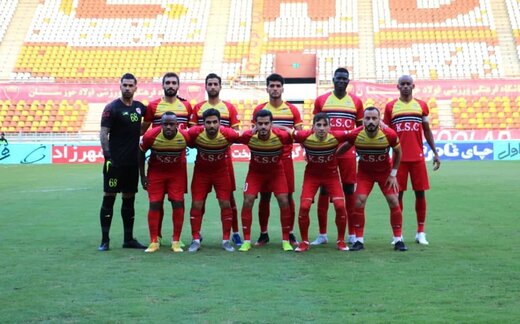 نکونام سرمربی فولاد