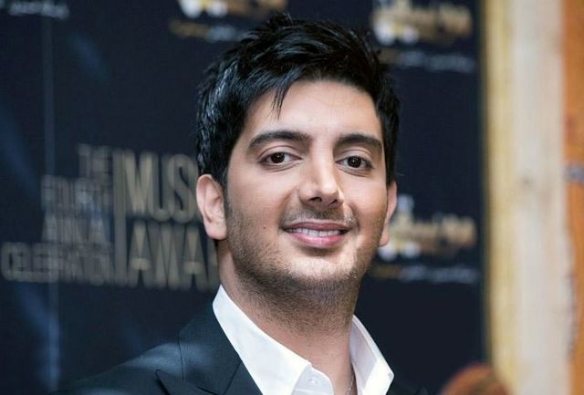 فرزاد فرزین هم مجری شد