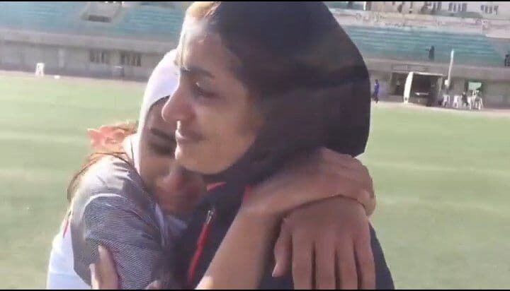 اشکهای پرافتخاترین سرمربی فوتبال زنان ایران + عکس اشکهای پرافتخاترین سرمربی فوتبال زنان ایران + عکس