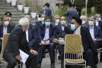 کنایه سنگین همتی به دولت: گفتم، ولی جدی گرفته نشد کنایه سنگین همتی به دولت: گفتم، ولی جدی گرفته نشد