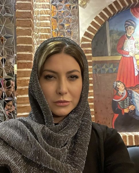 سلفی بدون آرایش فریبا نادری +عکس