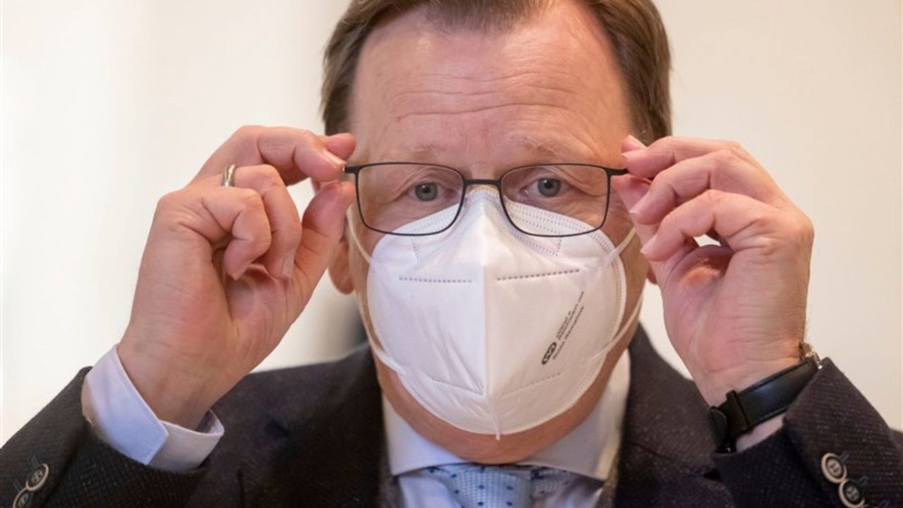 عینکی&zwnj;ها کمتر به کرونا مبتلا می&zwnj;شوند؟