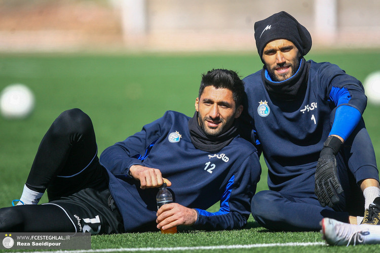 دروازه بان استقلال