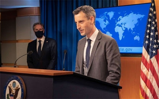 سخنگوی وزارت خارجه آمریکا: با کره جنوبی درباره پول‌های ایران گفتگو می‌کنیم