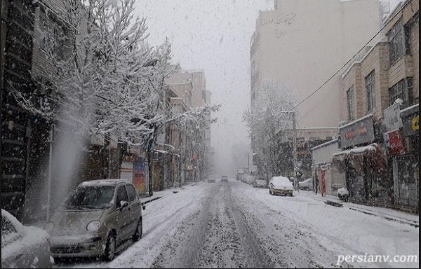 بارش باران در مناطق مختلف