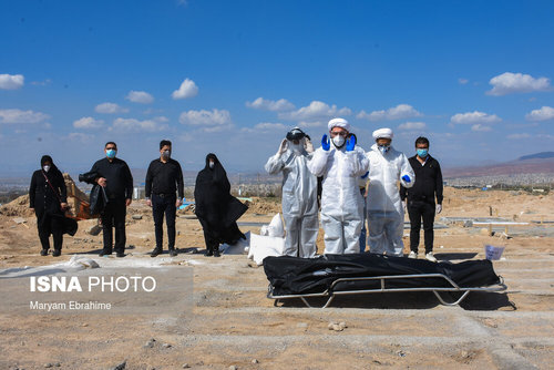تدفین اجساد کرونایی 