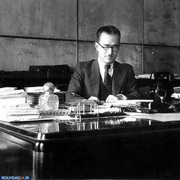 احمد متین دفتری؛ نخست وزیر تبعیدی دوره پهلوی احمد متین دفتری و مصدق
