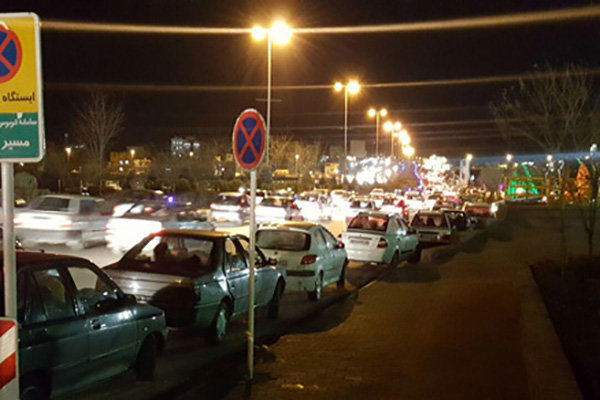 کمبود بنزین در جایگاه‌های سوخت نداریم