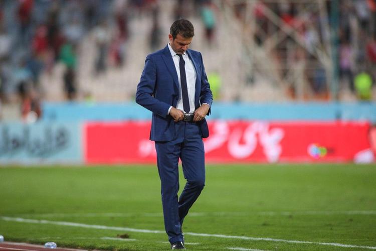 دلیل نماندن استراماچونی در استقلال