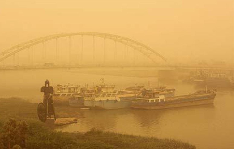 گرد و غبار در مسیر خوزستان/ ادارات ساعت 11 امروز تعطیل می شوند