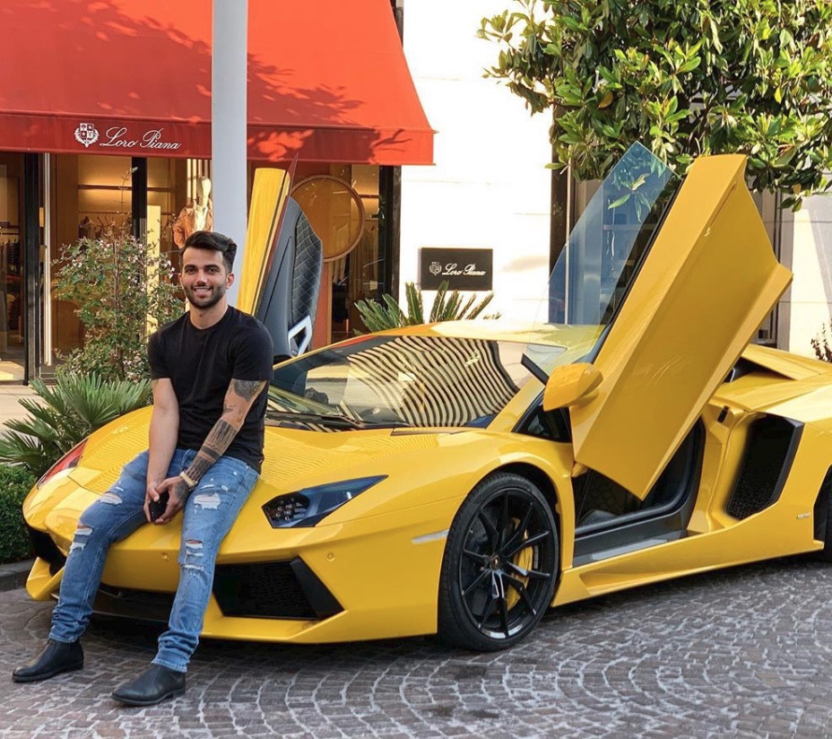 پویان مختاری