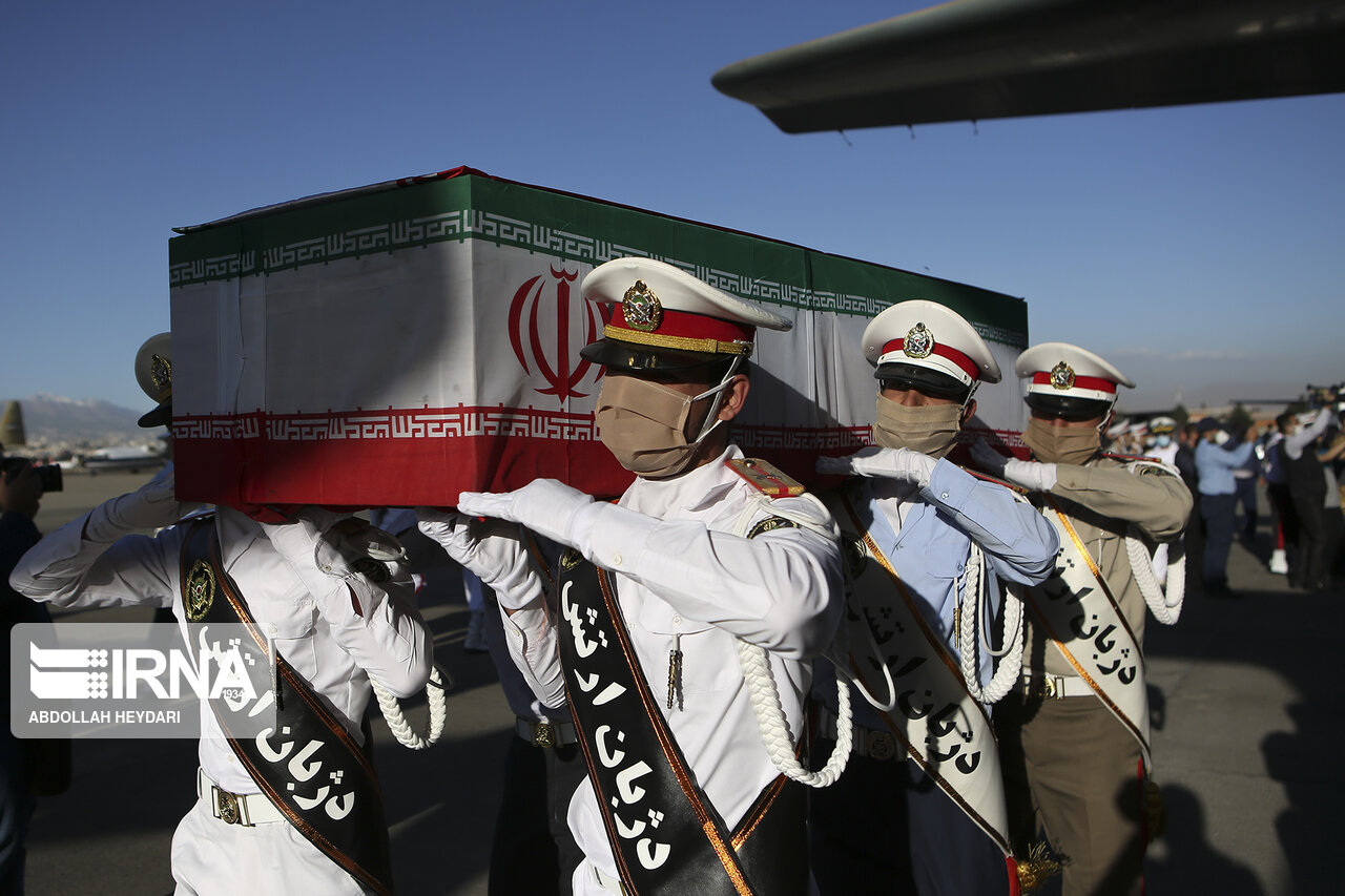 تشییع شهدای سانحه ناوچه کنارک