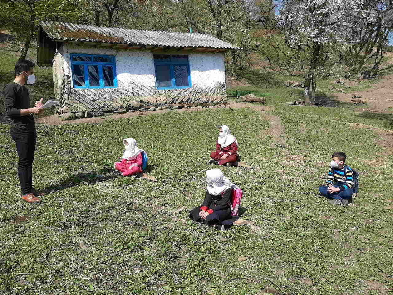 آموزش دانش‌آموزان محروم در کرونا