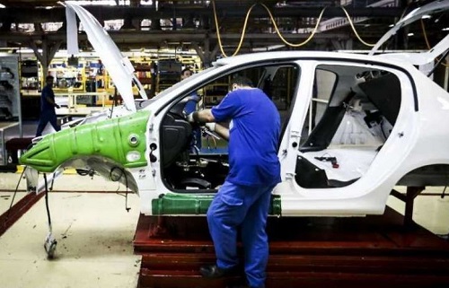 عمل نکردن خودروسازان به تعهداتشان