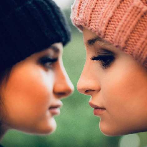 جدیدترین عکسهای سارا و نیکای سریال پایتخت جدیدترین عکسهای سارا و نیکای سریال پایتخت