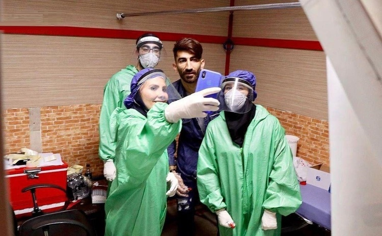 سلفی بیرانوند با پرستاران