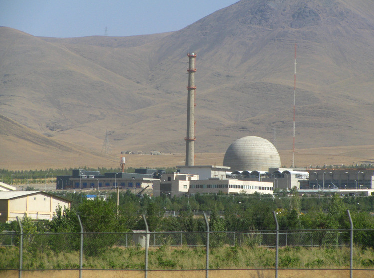 لغومعافیت‌های هسته ای ایران 
