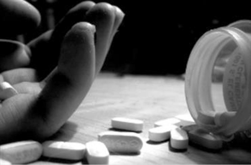 پزشکی قانونی: مرگ ۹۱۹ نفر با قرص برنج در سال ۹۸ خودکشی با قرص برنج