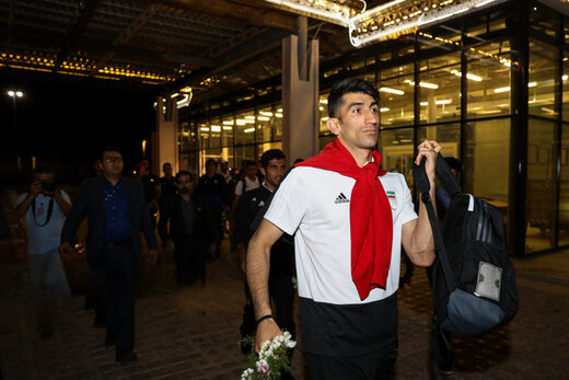 انتظار بیرانوند برای سفر به بلژیک