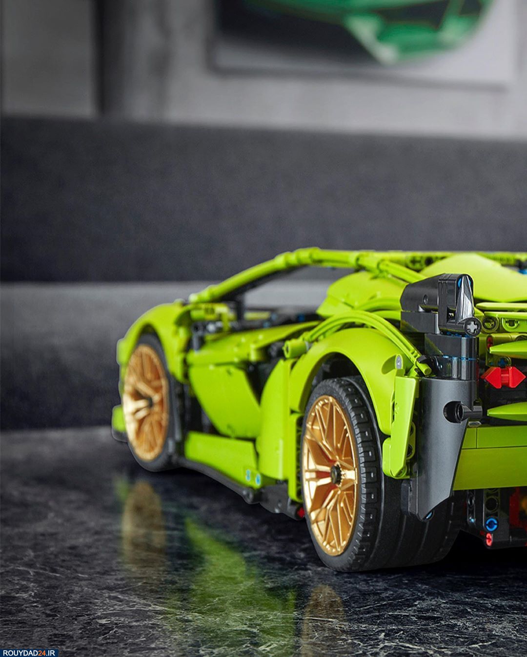 ساخت ماکت لامبورگینی با لگو + عکس
