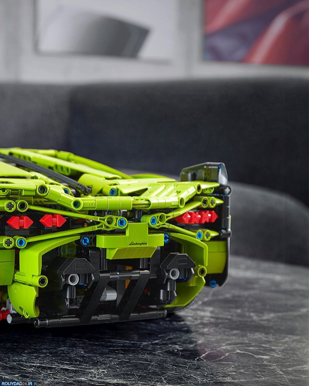 ساخت ماکت لامبورگینی با لگو + عکس