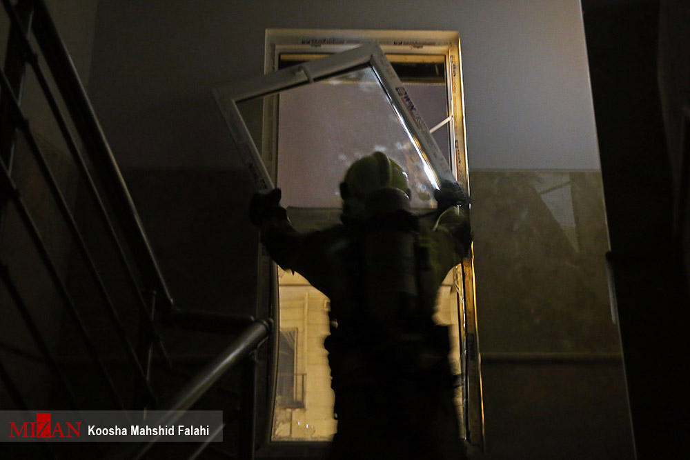 آتش سوزی در یک کلینیک درمانی در خیابان شریعتی تهران+عکس