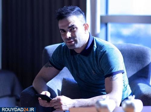 وحید خزایی کیست