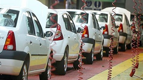 دود تعلل شورای رقابت در چشم خودروساز و مشتری/ چرا قیمت‌های جدید به خودروسازان ابلاغ نمی‌شود؟