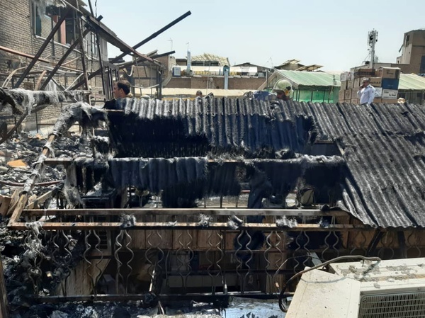 آتش‌سوزی در پاساژ بازار تهران