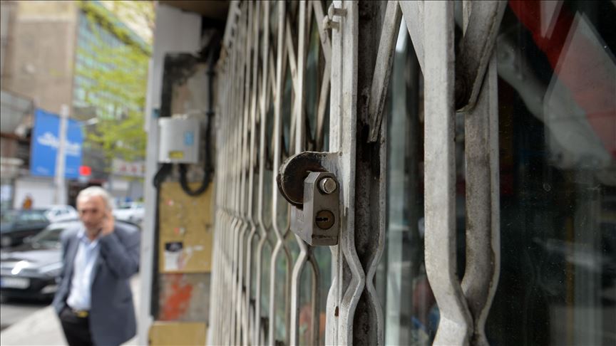 ممنوعیت فعالیت، باشگاه‌ها، کافه‌ها و قهوه‌خانه‌ها