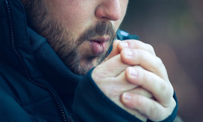 دلیل احساس سرما در انگشتان دلیل احساس سرما در انگشتان