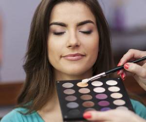 آرایش غلیظ زنان 