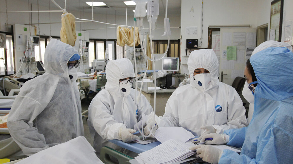 کمبود نیروهای پرستاری در شرایط کرونایی/ تعداد پرستاران مبتلا دو برابر شد