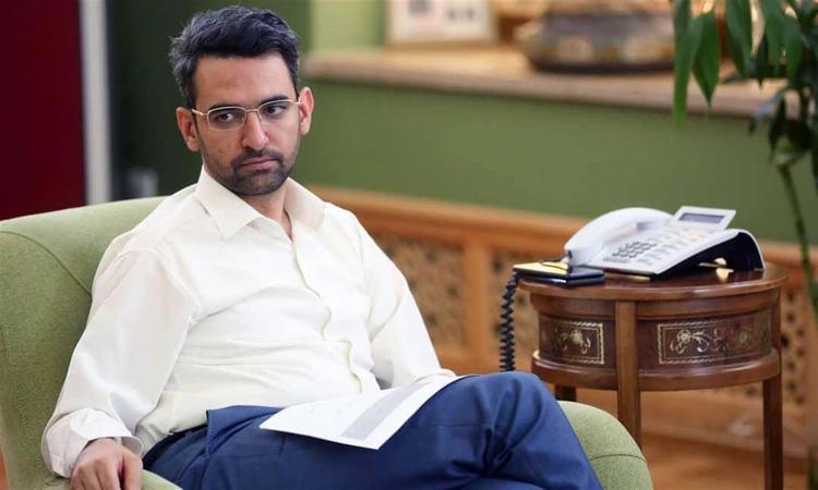 دلیل غیبت آذری جهرمی 