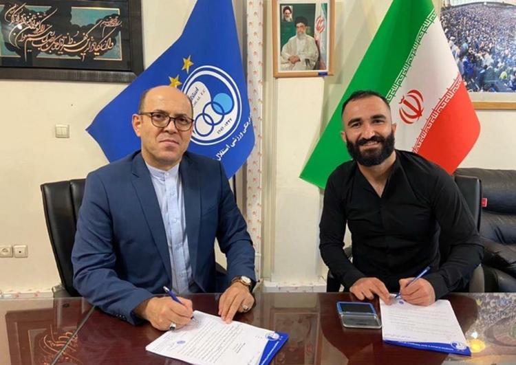 قرارداد داریوش شجاعیان با استقلال