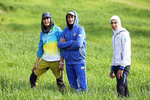 خواهران منصوریان