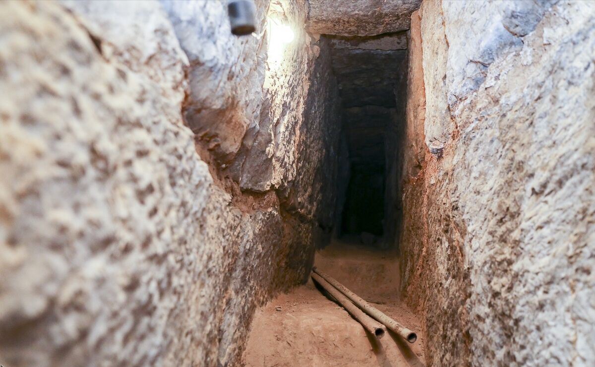 کشف اولین اسکلتها در تخت جمشید کشف اولین اسکلتها در تخت جمشید