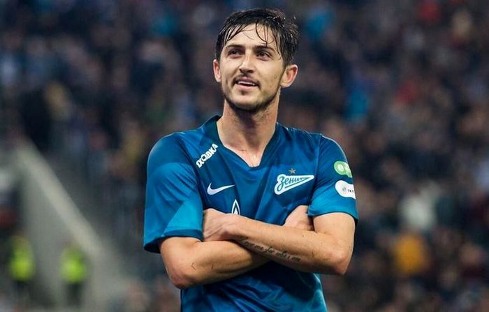 سردار آزمون در روسیه