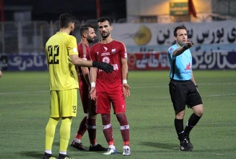 شکایت باشگاه فولاد 