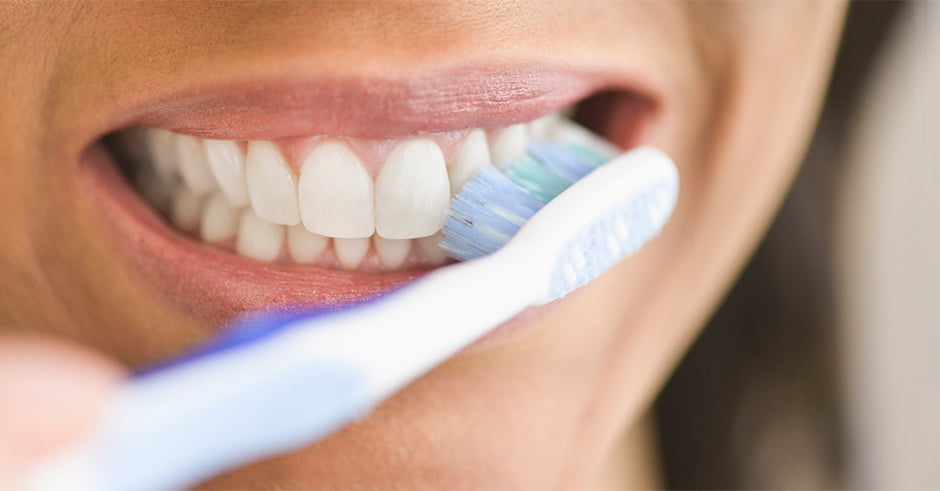 روش صحیح مسواک زدن 