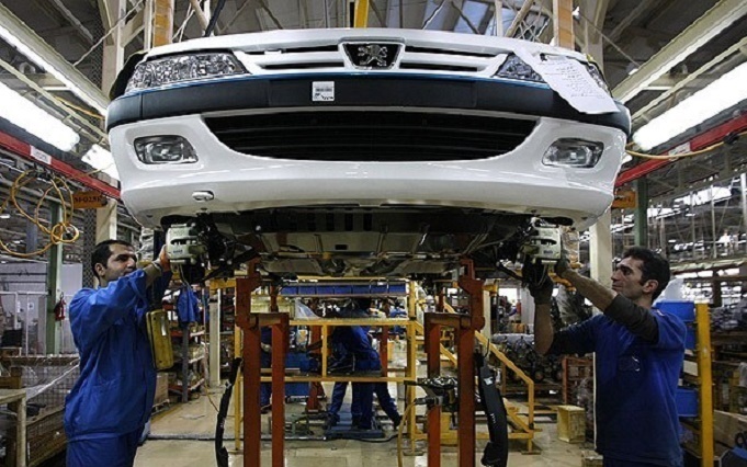 ایران خودرو شائبه احتکار خودرو را رد کرد احتکار خودرو