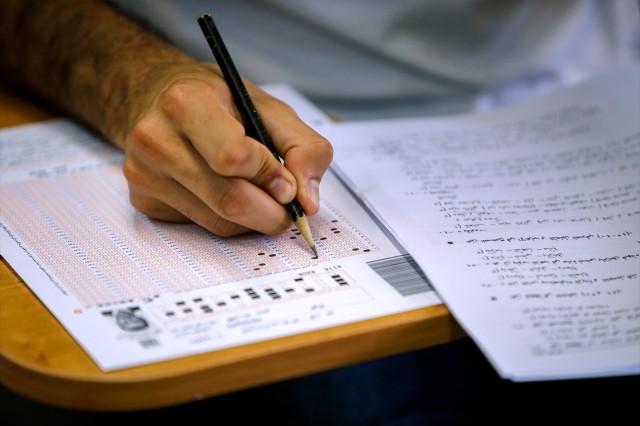 خودکشی به علت عدم موفقیت در کنکور