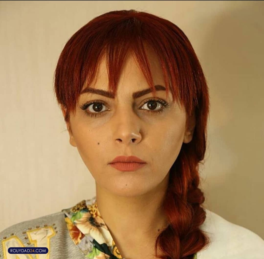 چکامه چمن ماه کشف لباس کرد+عکس