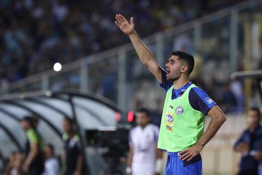 علی کریمی بازیکن استقلال