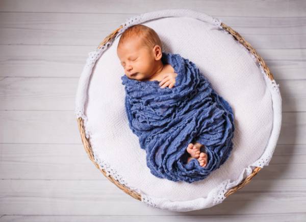 رفتار با نوزاد