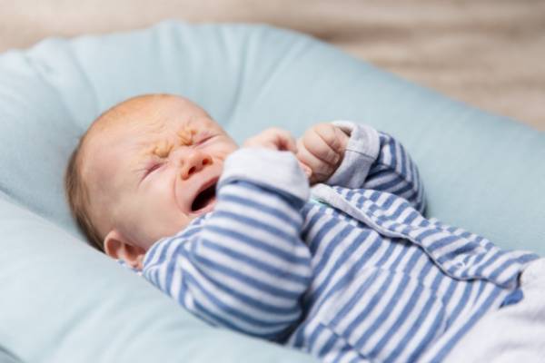 رفتار با نوزاد