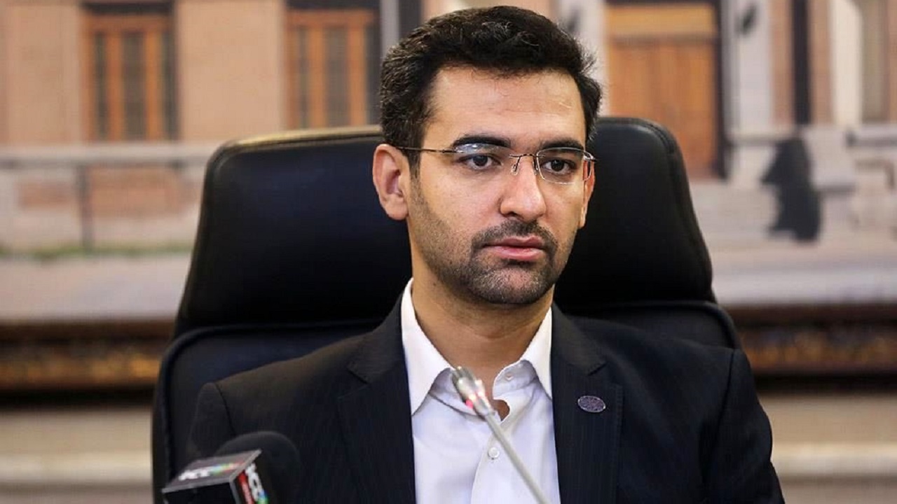 تبلت دانشآموزی تا چند ماه دیگر در کشور تولید میشود وزیر ارتباطات