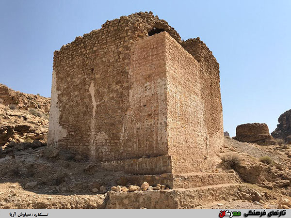 مرمت‌های غیراصولی درچهارتاقی ساسانی رستاق داراب