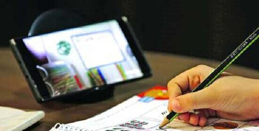 دانش آموزان