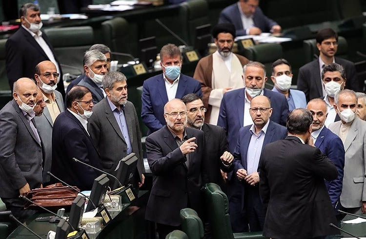 استیضاح روحانی